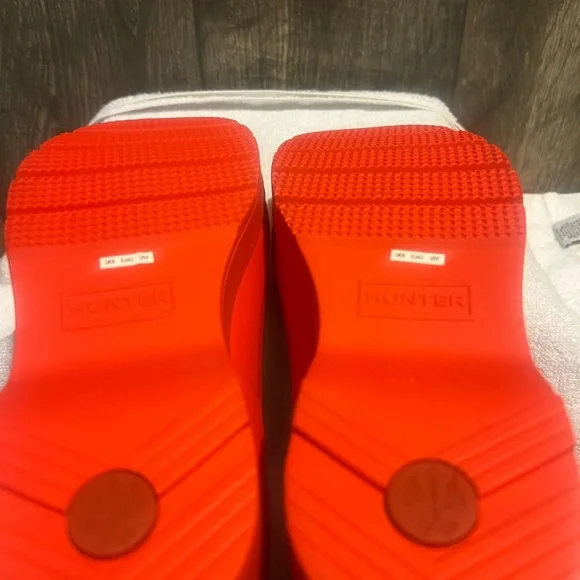Hunter Short Play Red Rain Boots 9 - Picture 5 of 5